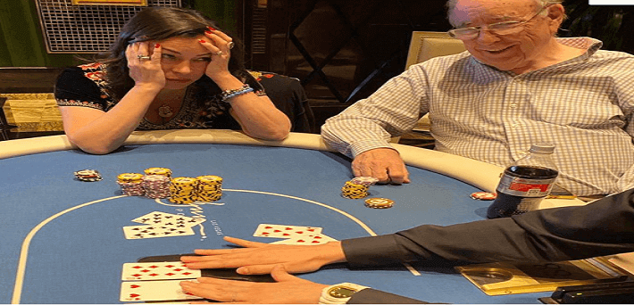 Jennifer-Tilly-perde-com-Quads-contra-um-Straight-Flush